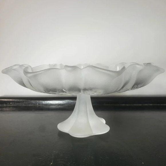 Original Waltherglas Frosted/Clear Glass Plate on Pedestal Winter  Christmas. - Picture 2 of 7